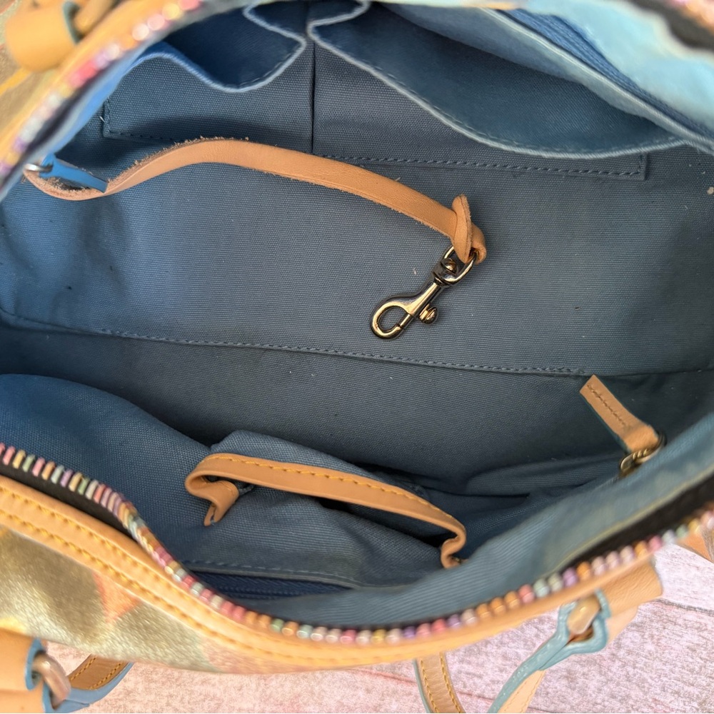 Dooney & Bourke Y2K Heart Print Barrel Bag - Picture 8 of 9